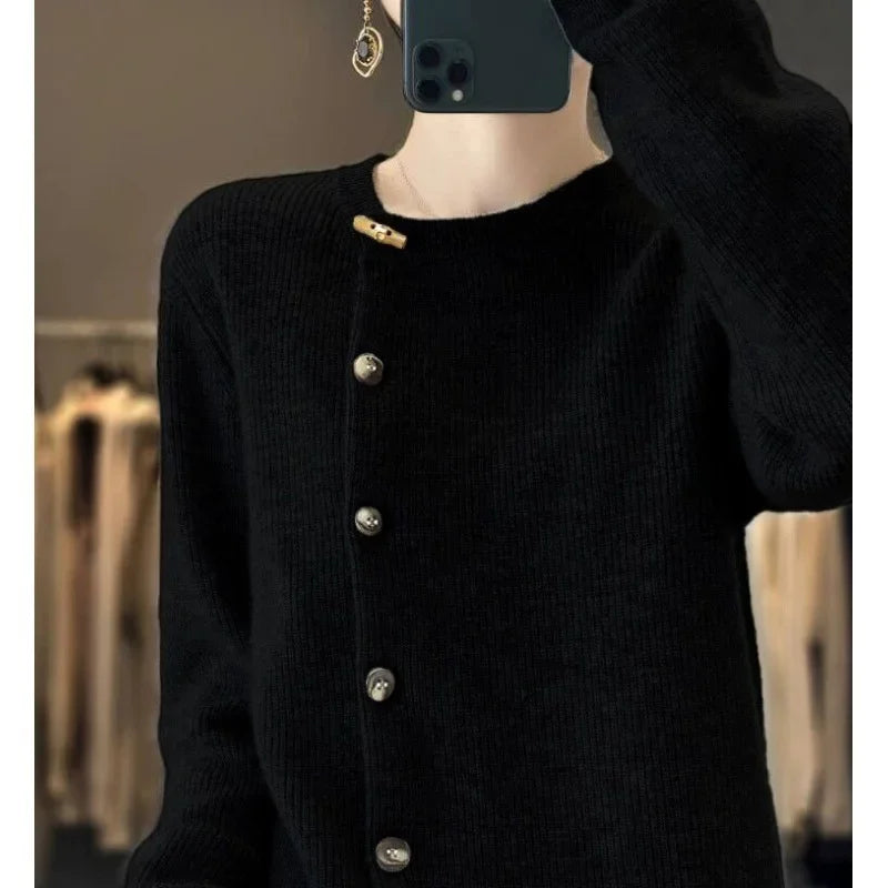 Vogue Knit Zip-Up Allure