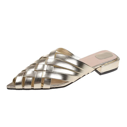 Schicker Slipper mit Webmuster